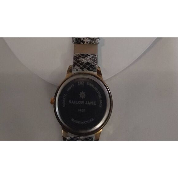 Nice Women's Sailor Jane Snakeskin Textured MOP & Crystal Case Watch - Picture 3 of 3